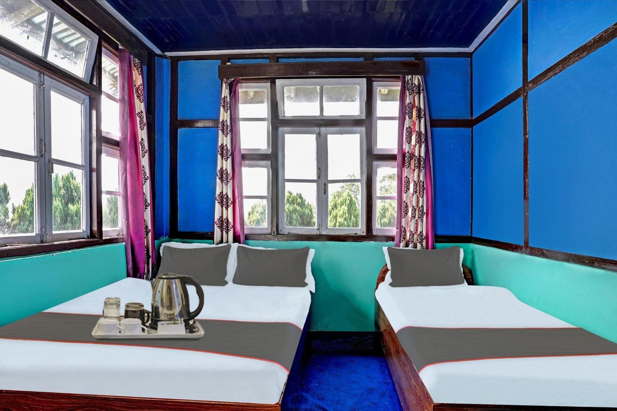 Capital O Basera Resort Padamchen Екстериор снимка